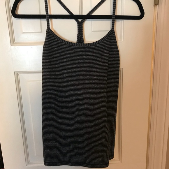 lululemon athletica Tops - Lululemon Power Y- size 8- Rare/Vintage